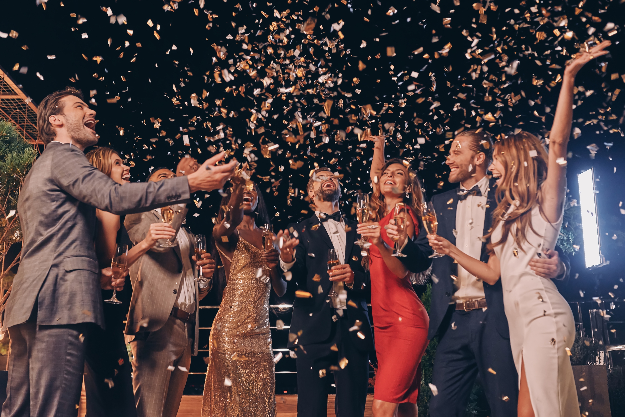 groupe de personnes millionnaires