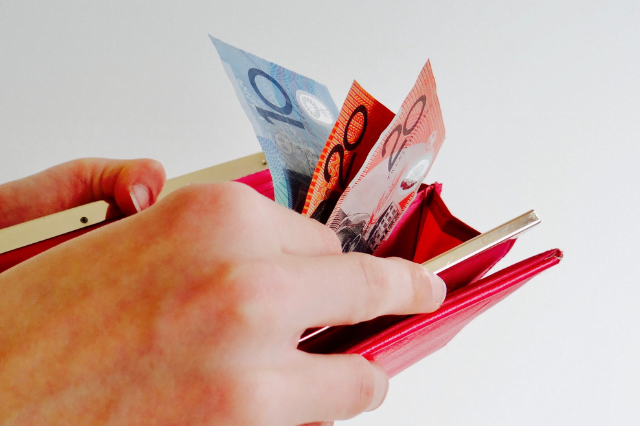 avoir un job supplémentaire pour faire plus d'économies 