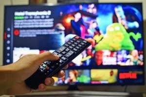 rester devant la télévision pour ne pas investir en soi